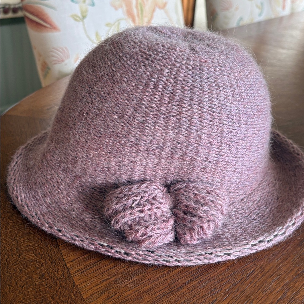 Jennifer Moore mauve knit cloche with bow wool blend